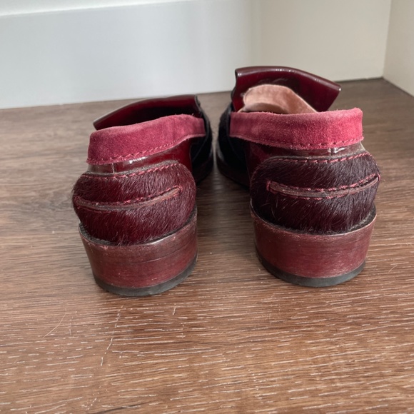 Gorgeous Acne oxblood patent leather and pony hair loafers - Picture 3 of 4